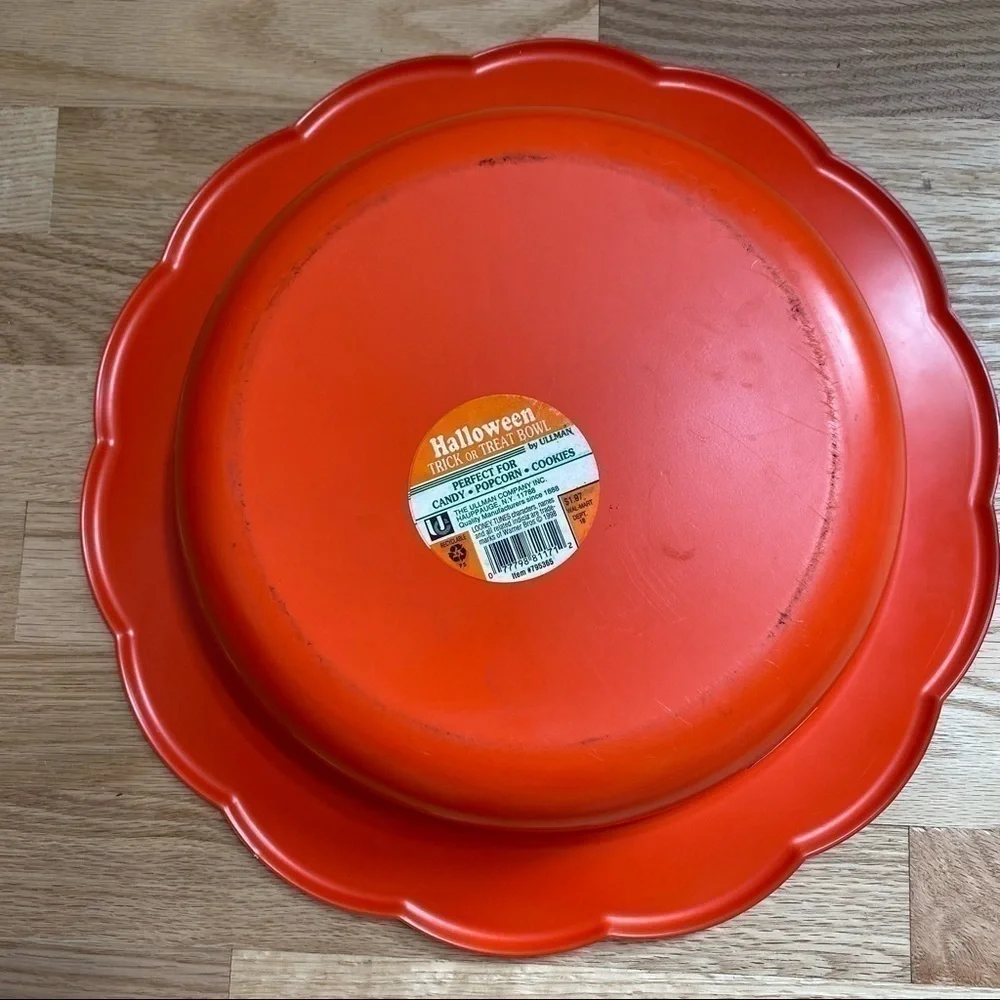 Looney Tunes Snack Serving Bowl Vintage Warner Bros Tasmanian Devil Wiley Orange